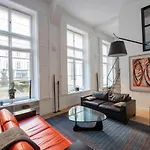 La Suite